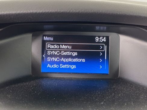 Used 2016 Ford Focus SE w/ Equipment Group 201A image 25