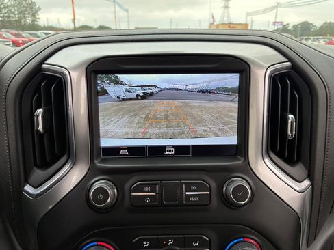 Used 2022 Chevrolet Silverado 1500 LT Trail Boss w/ Convenience Package II image 23