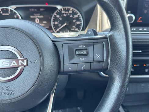 Used 2023 Nissan Rogue S FWD image 23