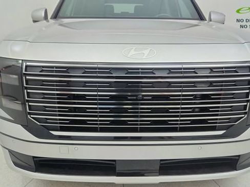 Used 2026 Hyundai Palisade Calligraphy FWD image 9
