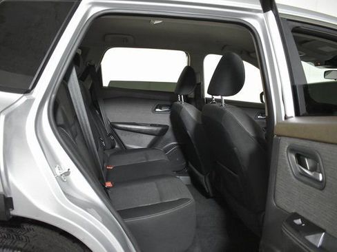 Certified 2023 Nissan Rogue SV image 32