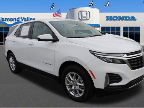 Used 2024 Chevrolet Equinox LT image 1