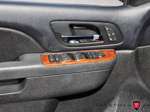 Used 2014 Chevrolet Suburban LTZ AWD/4WD image 26