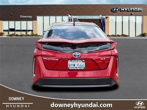 Used 2022 Toyota Prius Prime XLE image 5