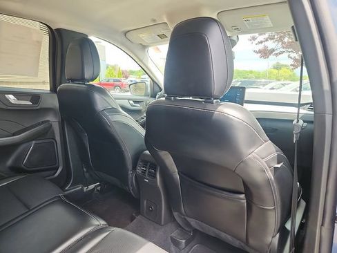 Certified 2024 Ford Escape Platinum AWD/4WD image 27