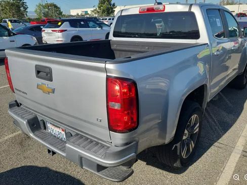 Used 2015 Chevrolet Colorado LT w/ LT Convenience Package image 2
