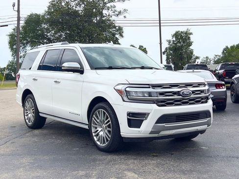 Used 2024 Ford Expedition Platinum AWD/4WD image 8
