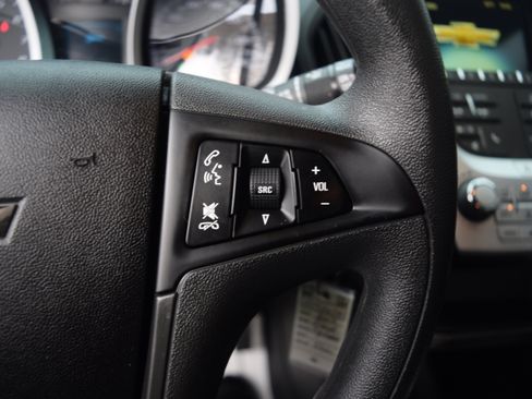 Used 2017 Chevrolet Equinox LS image 5