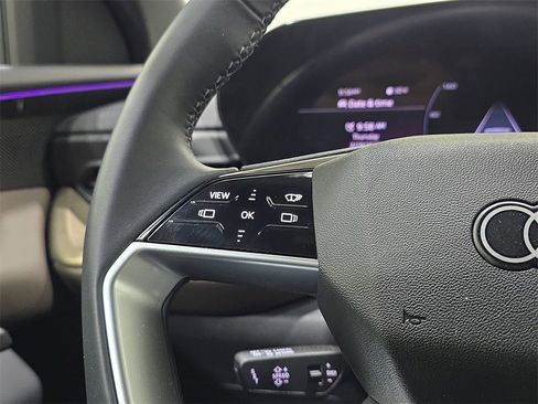 Used 2025 Audi Q5 Premium Plus w/ Premium Plus image 18