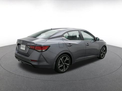 Used 2025 Nissan Sentra SV FWD image 9