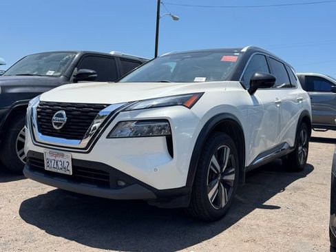 Used 2021 Nissan Rogue SL w/ Premium Package FWD image 1