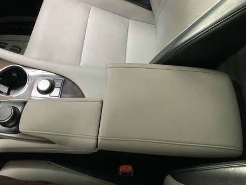 Used 2017 Lexus RX 350 AWD w/ Premium Package image 39