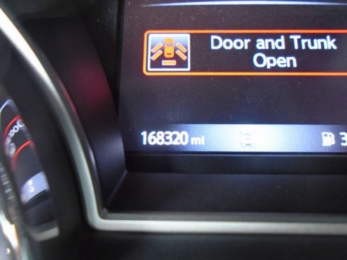 Used 2018 Nissan Altima 2.5 SR w/ SR Midnight Edition FWD image 16
