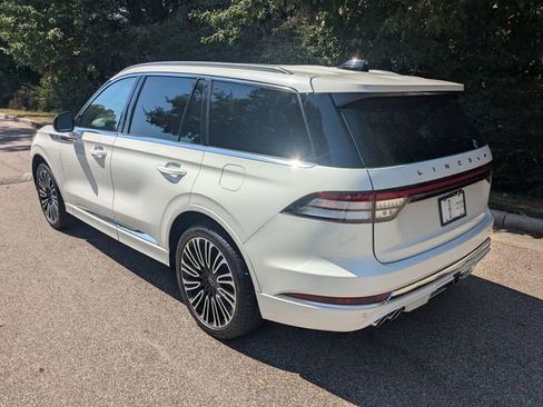 New 2025 Lincoln Aviator Black Label image 2