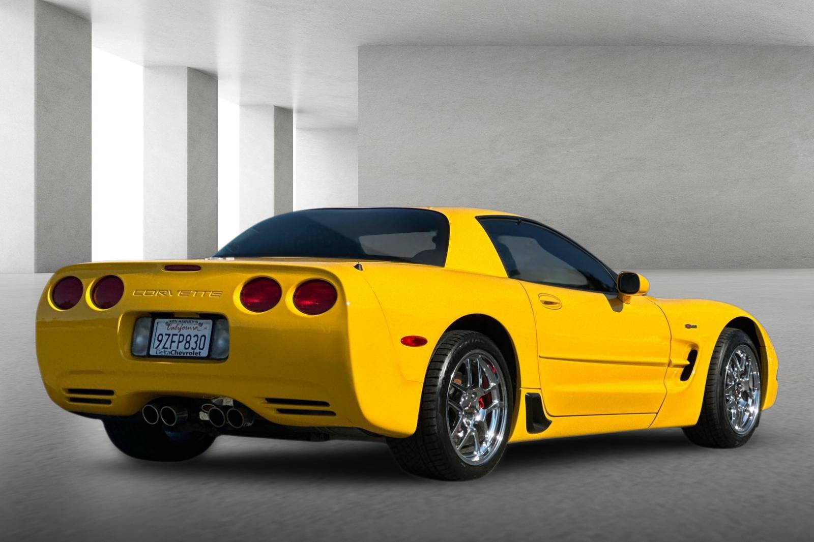 Used 2003 Chevrolet Corvette Z06 w/ Memory Package, 3 Drivers RWD image 4