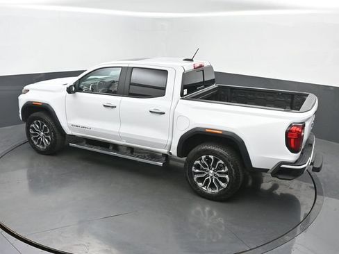 Used 2025 GMC Canyon Denali AWD/4WD image 42
