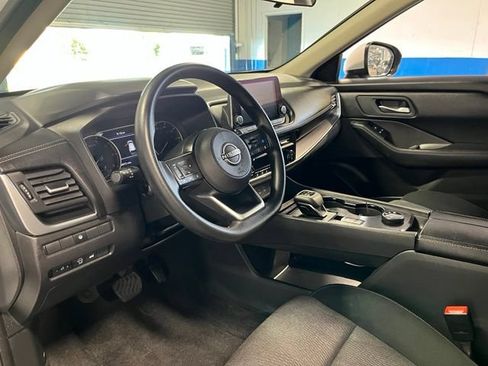 Used 2024 Nissan Rogue SV AWD/4WD image 22