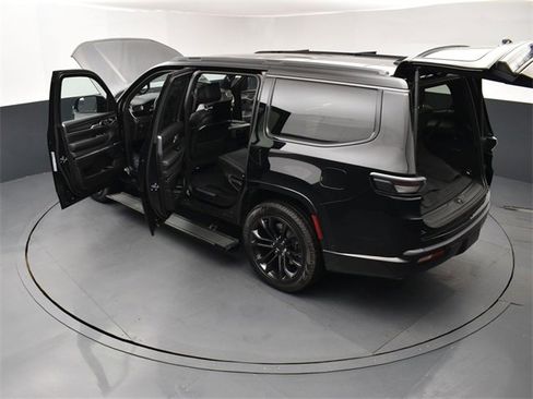 New 2026 Jeep Grand Wagoneer Summit w/ Rear Seat Video Group I image 22