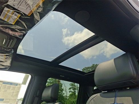 New 2025 Ford F250 Platinum image 10