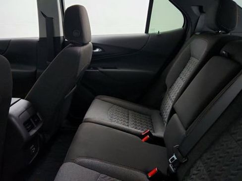 Certified 2024 Chevrolet Equinox LT w/ LPO, Floor Liner Package image 18