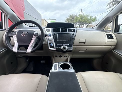 Used 2012 Toyota Prius V Five image 21