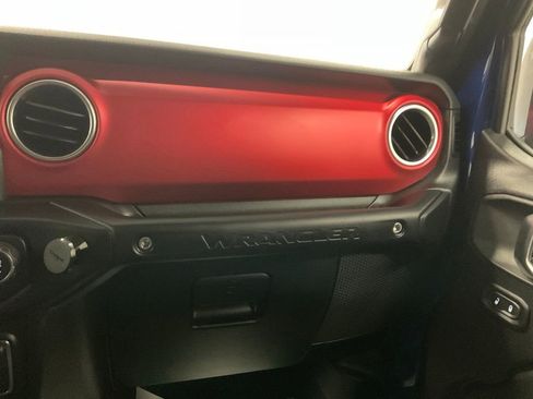 Used 2019 Jeep Wrangler Unlimited Rubicon AWD/4WD image 28