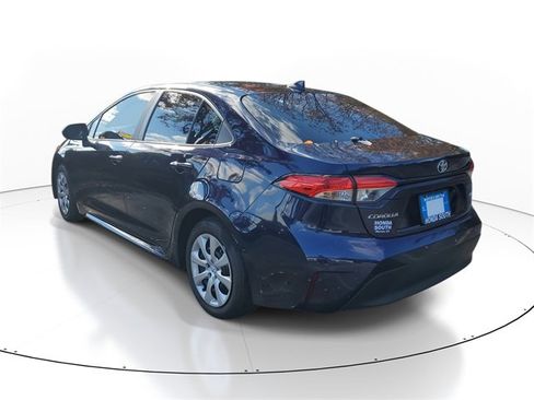 Used 2024 Toyota Corolla LE image 4