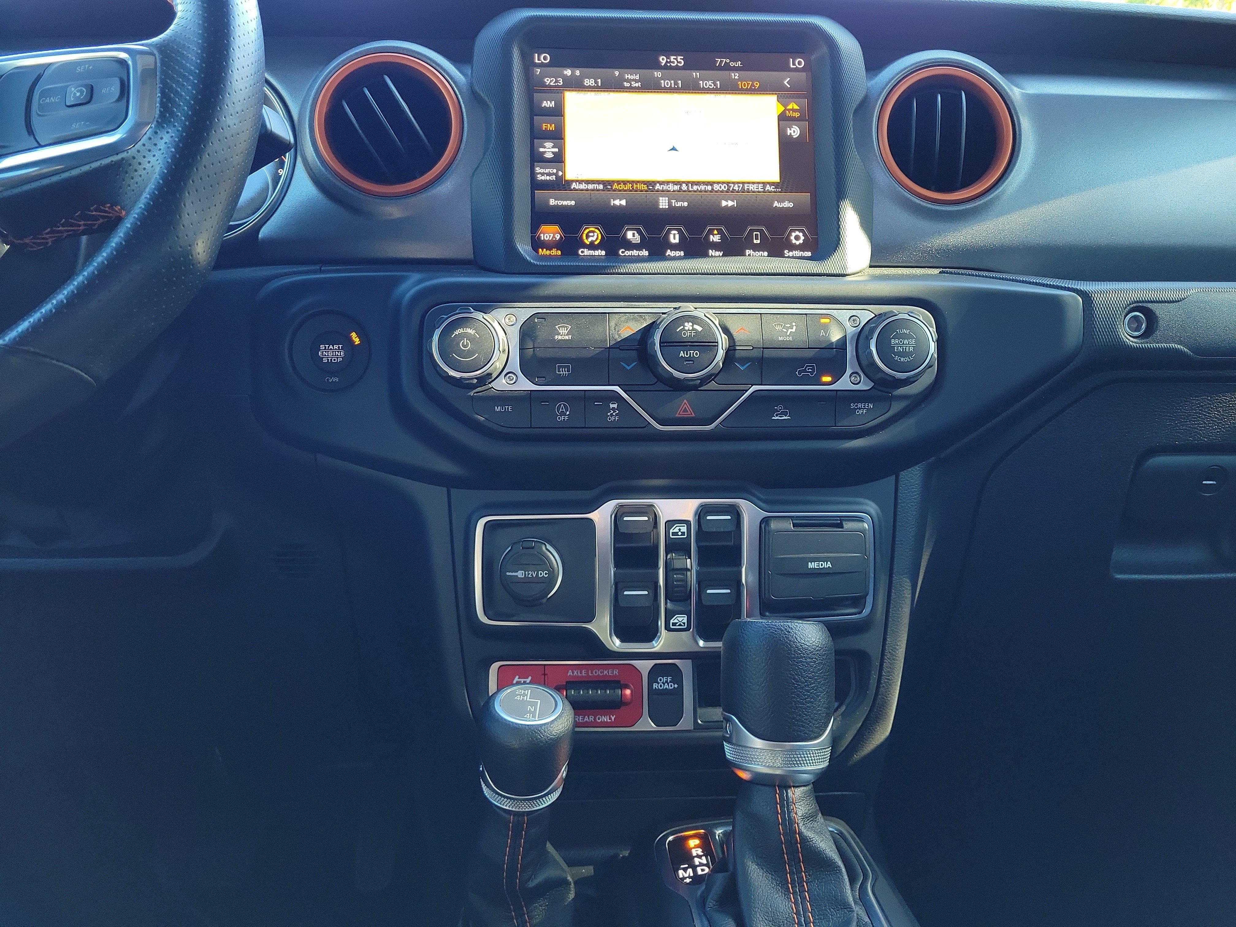 Used 2023 Jeep Gladiator Mojave w/ Trailer Tow Package AWD/4WD image 25