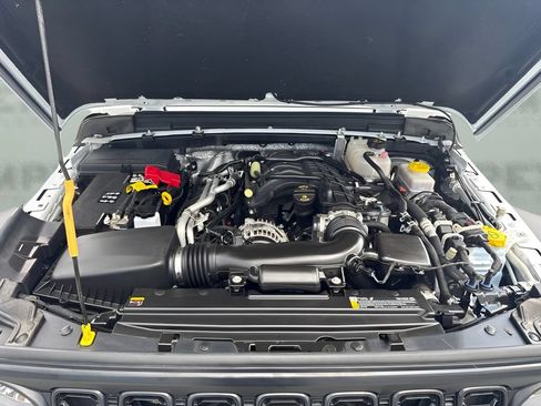 Used 2025 Jeep Wrangler Unlimited Sport AWD/4WD image 26