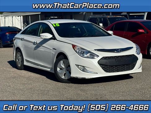 Used 2015 Hyundai Sonata Hybrid image 1