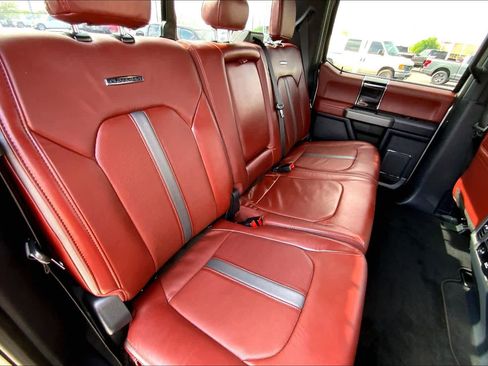 Used 2022 Ford F250 Platinum w/ Tremor Off-Road Package image 18