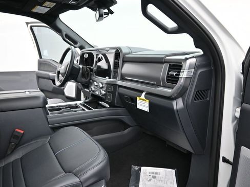 New 2025 Ford F350 Platinum image 27