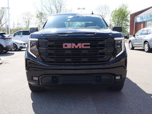 Used 2025 GMC Sierra 1500 Elevation AWD/4WD image 7