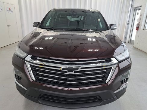 Used 2023 Chevrolet Traverse LT image 4