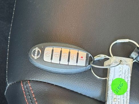 Used 2025 Nissan Altima 2.5 SR image 21