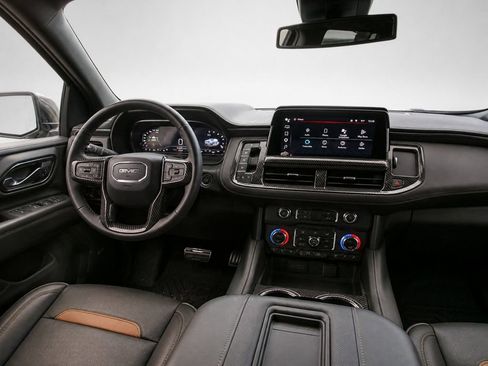Used 2023 GMC Yukon AT4 w/ AT4 Premium Package AWD/4WD image 20