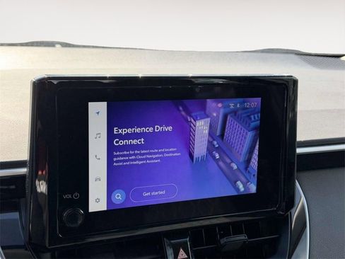 Used 2025 Toyota Corolla LE image 3