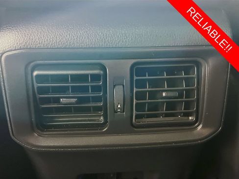 Used 2022 Toyota RAV4 Limited FWD image 25