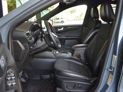 Used 2024 Ford Escape ST-Line w/ Equipment Group 301A FWD image 7