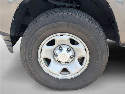 Used 2019 Toyota Tacoma SR w/ SR Convenience Package RWD image 10