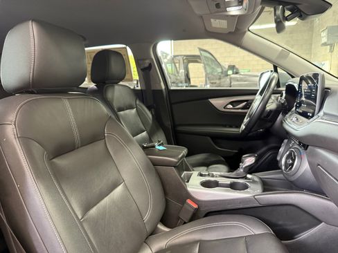 Used 2023 Chevrolet Blazer LT AWD/4WD image 31