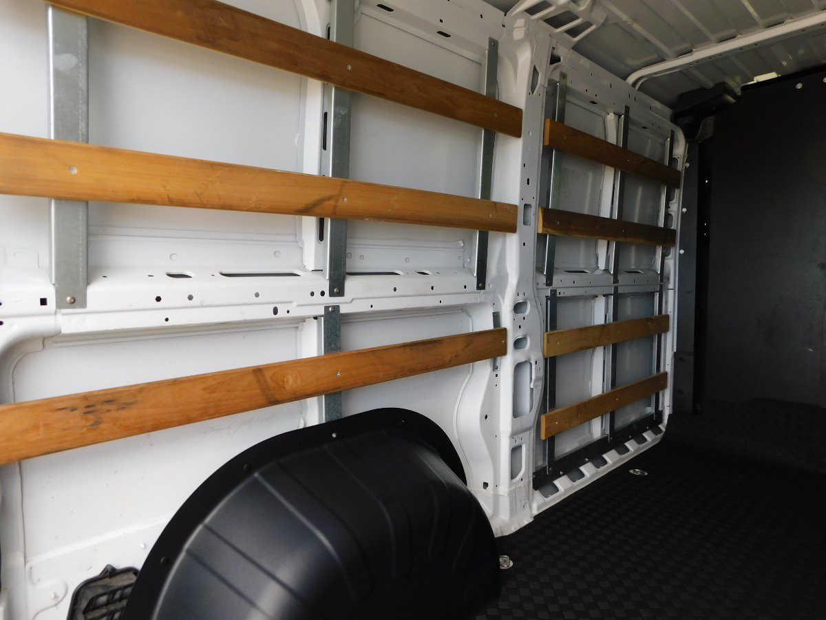 Used 2025 RAM ProMaster 2500 w/ U-Haul Equipment Group FWD image 33