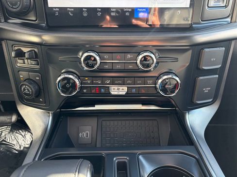 New 2025 Ford F150 Platinum w/ Equipment Group 702A High image 32