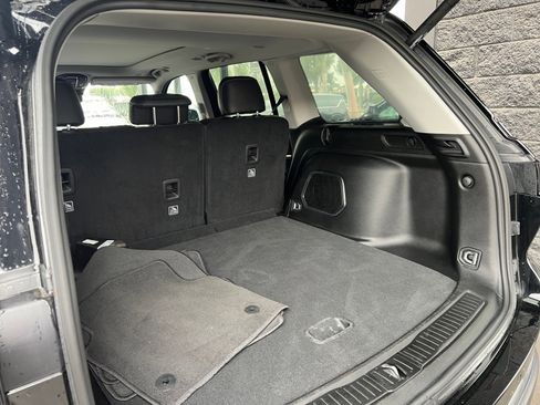 Used 2023 Jeep Grand Cherokee 4WD 4xe image 18