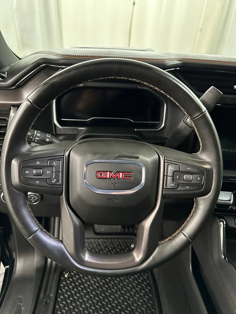 Used 2025 GMC Sierra 2500 AT4 w/ AT4 Premium Plus Package AWD/4WD image 15