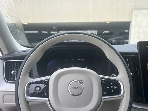 New 2026 Volvo XC60 T8 Ultra w/ Protection Package Premier AWD/4WD image 12