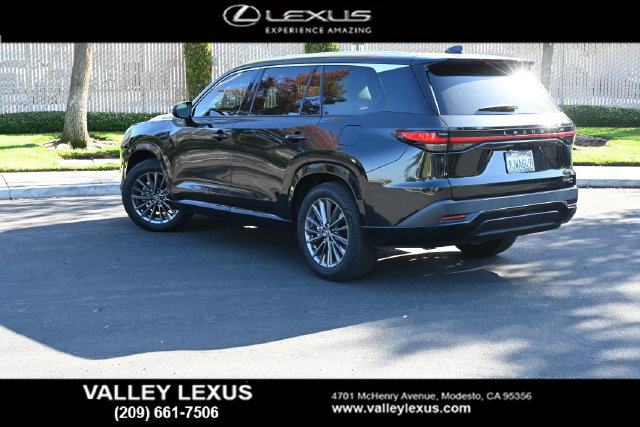 Used 2024 Lexus TX 350 AWD w/ Cold Weather Package image 4
