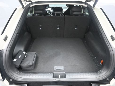 Certified 2022 Kia EV6 Wind w/ Wind Technology Package image 34