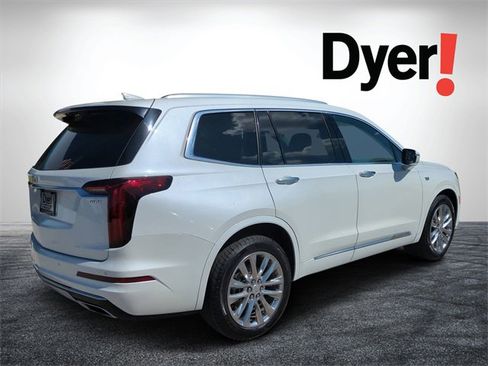 Used 2023 Cadillac XT6 Premium Luxury image 46