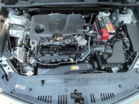 Used 2021 Toyota Camry XSE FWD image 31